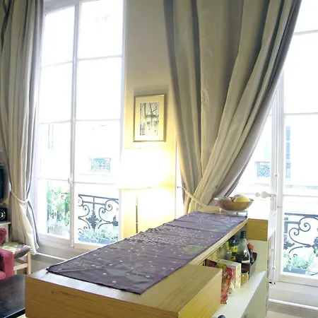 Studio Montorgueil St Sauveur Apartment Paris