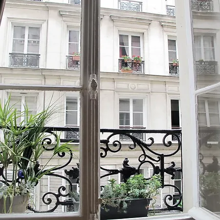 Studio Montorgueil St Sauveur * Paris
